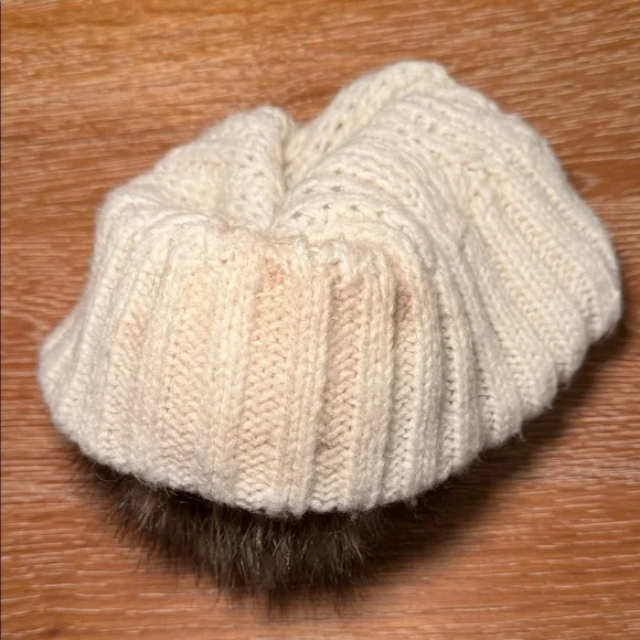 Aerie beanie - Picture 3 of 3